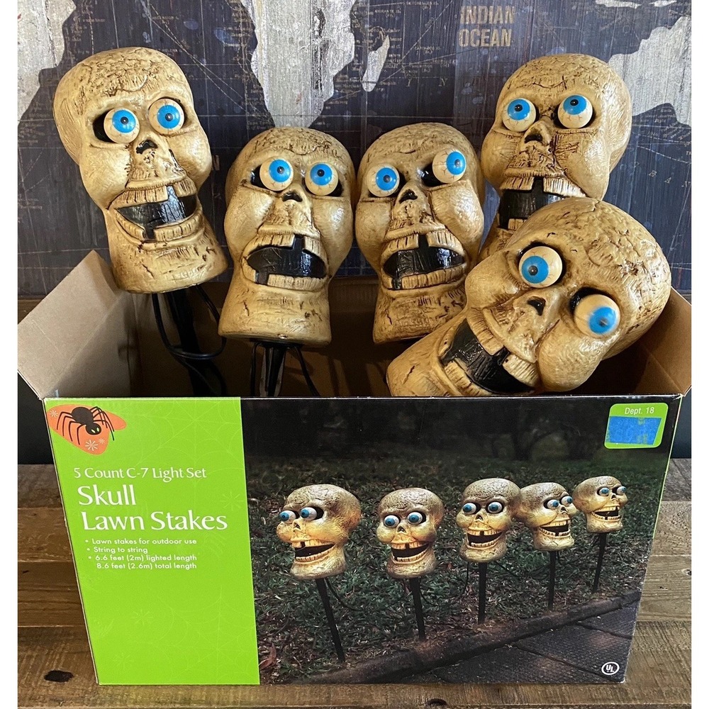 Vintage Set of 5 HALLOWEEN Blow Mold GOOGLY / SPRINGY EYES Skull Pathway Lights